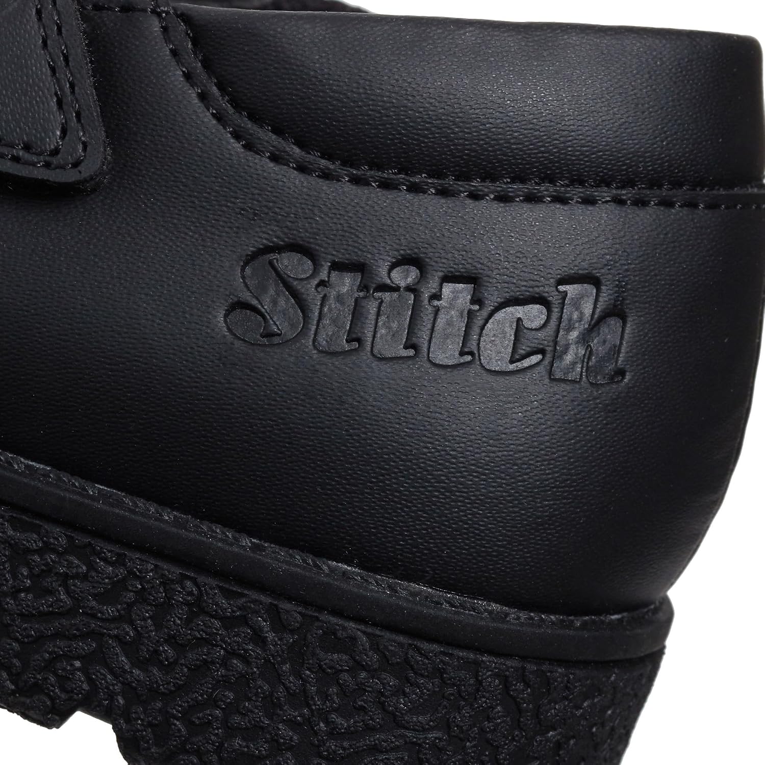 Detalle 2 de Disney Stitch School Loafers 10-3