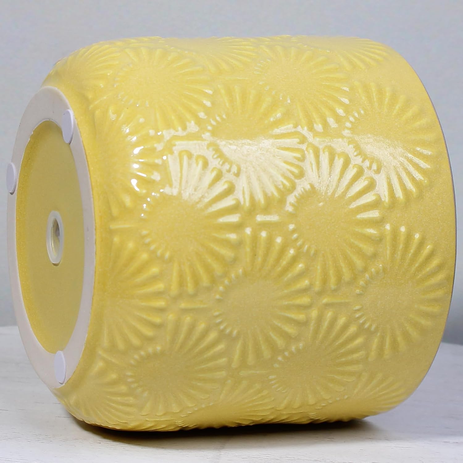 Thumbnail 4 de Xiaan Jiaju 6.7-Inch Ceramic Planter, Butter Yellow, Embossed with Drainage Hole