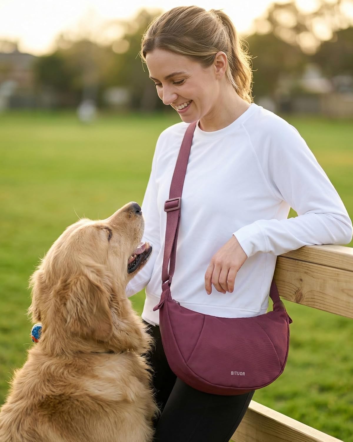 Thumbnail 1 de BITUOR Umhängetasche im Halbmond-Style (Damen & Herren) – wasserabweisend, anti-Diebstahl, schwarz