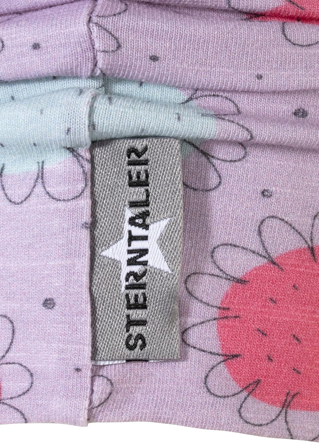 Detalle de Sterntaler Beanie bedruckt mit Blümchen für Mädchen – Baby und Kinder Mütze aus Mischgewebe