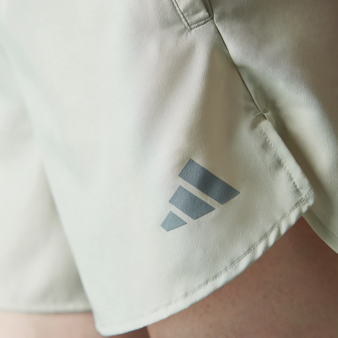Thumbnail 2 de Pantalón corto Run It de Adidas – beige, cómodo y versátil para entrenos