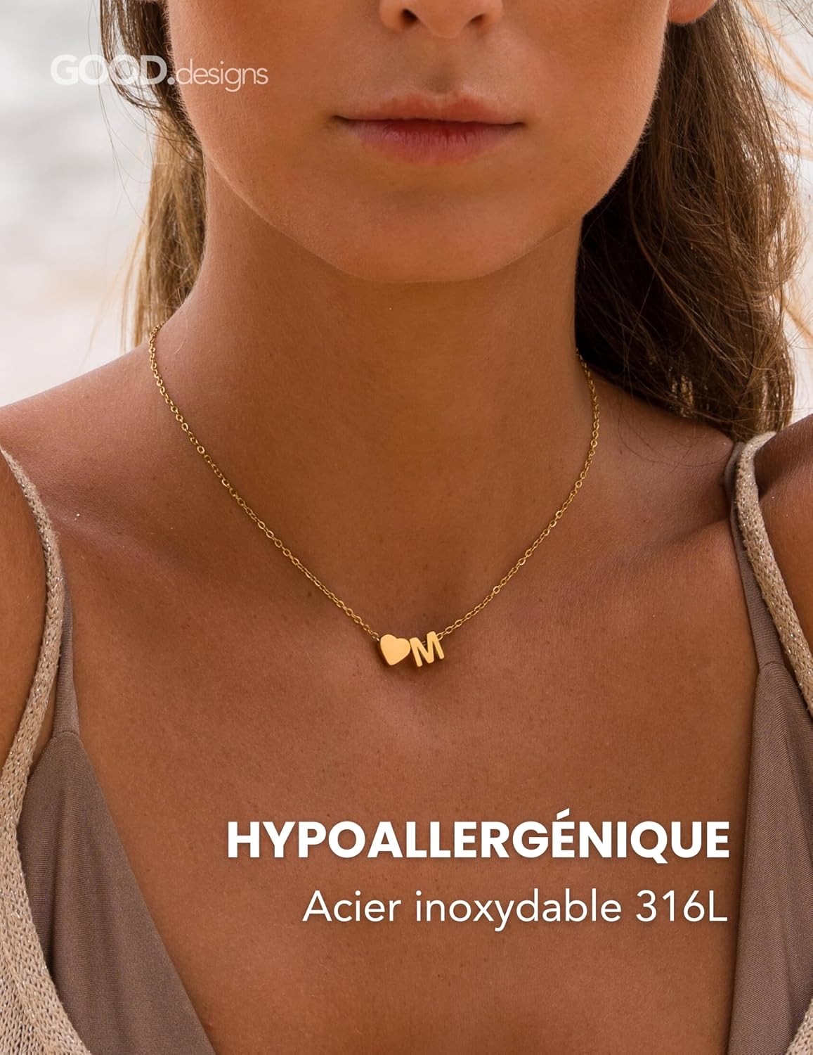 Detalle de GD GOOD.designs EST. 2015 Collier avec lettre et pendentif cœur – acier inox 316L plaqué or 18K, réglable 42–47 cm