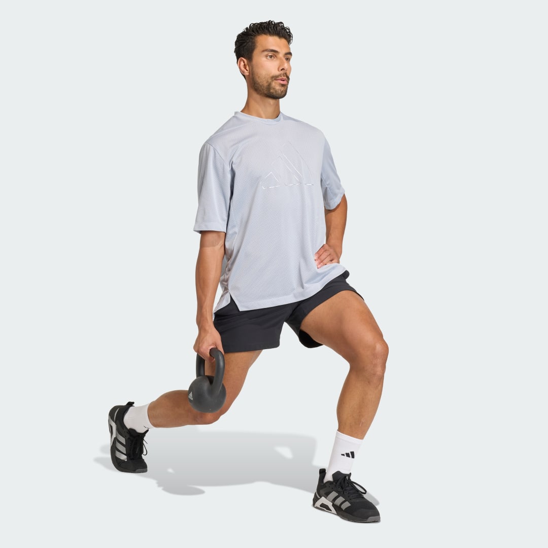 Detalle de Camiseta Adidas D4T PrimeLift Essentials Workout Mesh: versatilidad y comodidad para entrenos intensos