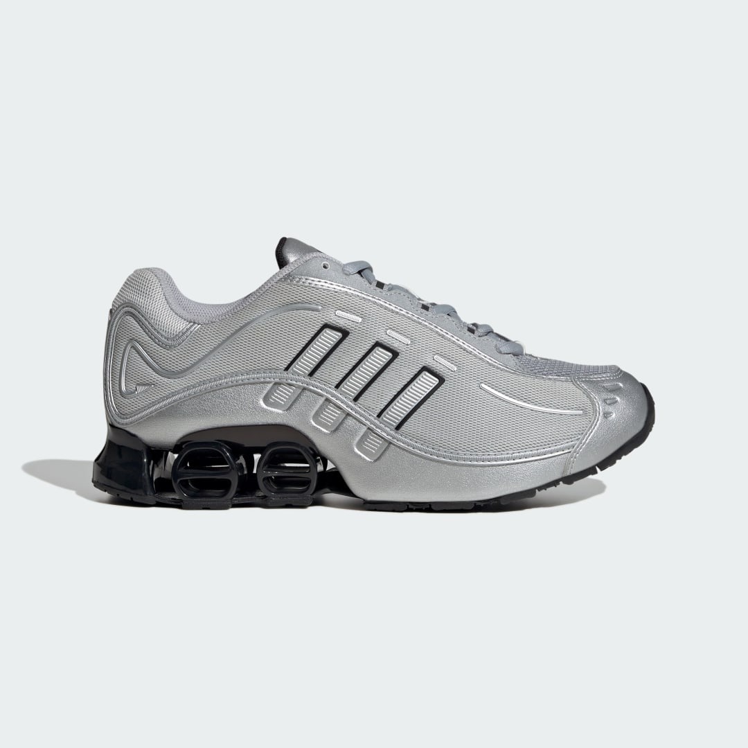 Detalle de Zapatilla Megaride O1 de Adidas: plata sobrio para uso diario