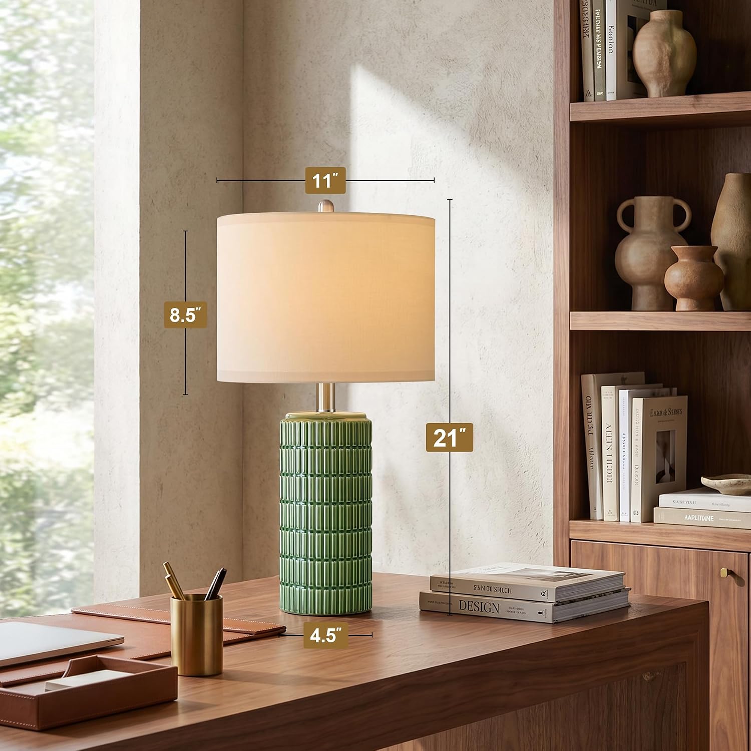 Detalle de PoKat Table Lamp 21-Inch