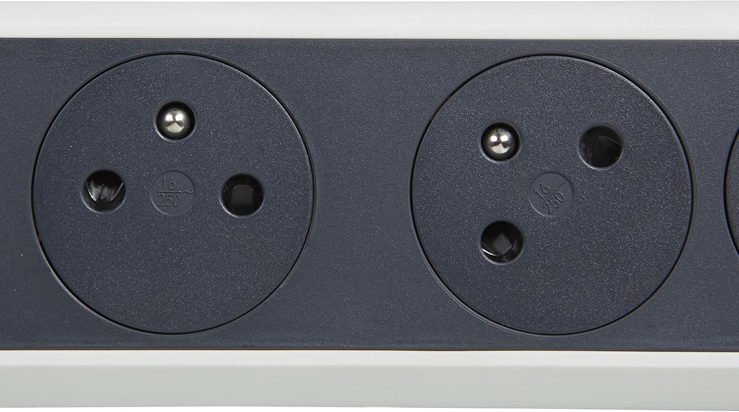 Thumbnail 4 de Legrand multiprise rotative avec interrupteur et voyant LED – 5 prises surface avec terre, câble 1,5 m, blanc et gris foncé