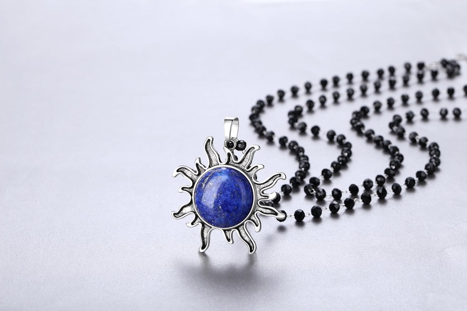 Detalle 2 de AWARDSEN Gothic Moon Necklace for Women with Lapis Lazuli Pendant
