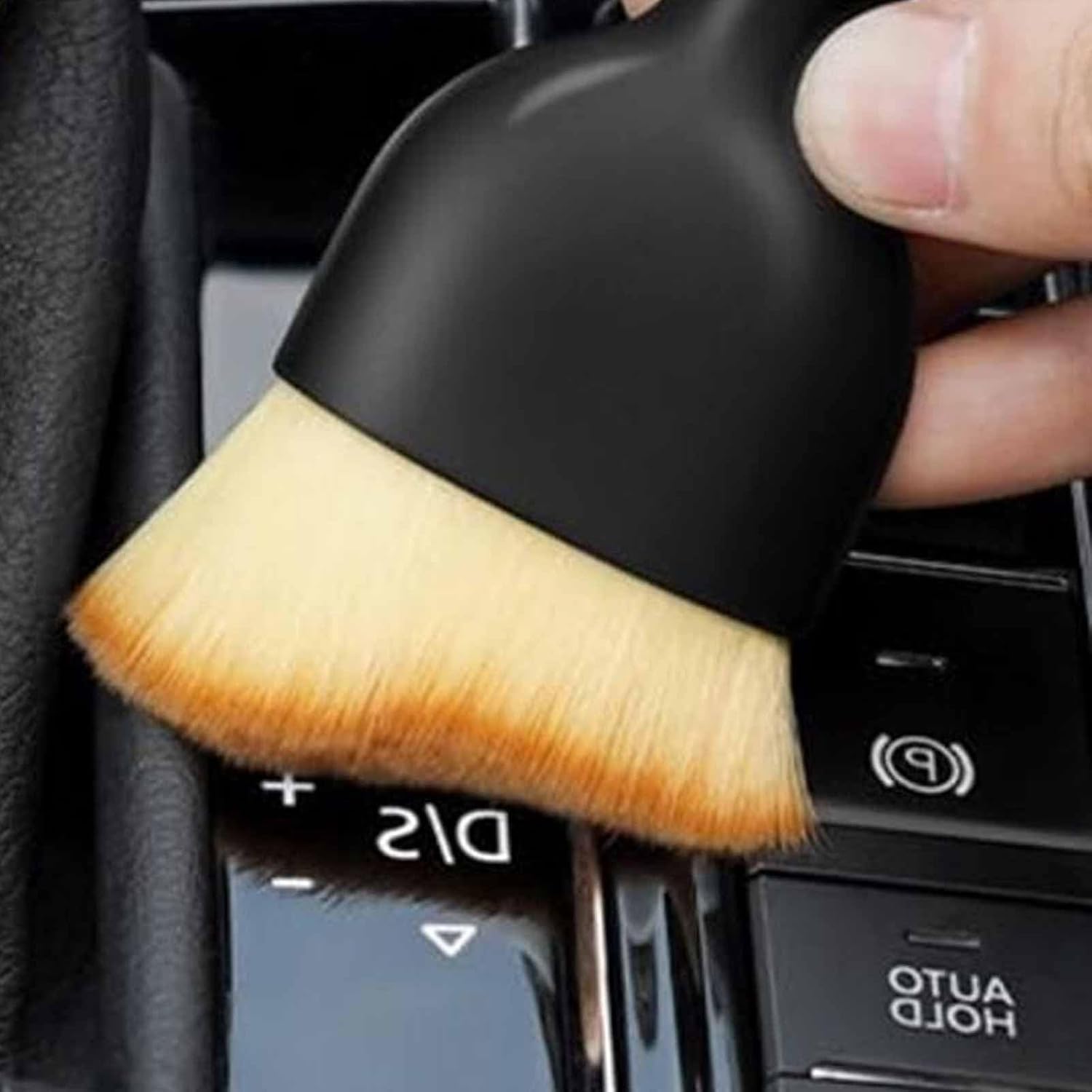 Detalle de BOHUIMYI 2-Pack Car Interior Dust Sweeping Soft Brushes with Protective Lids