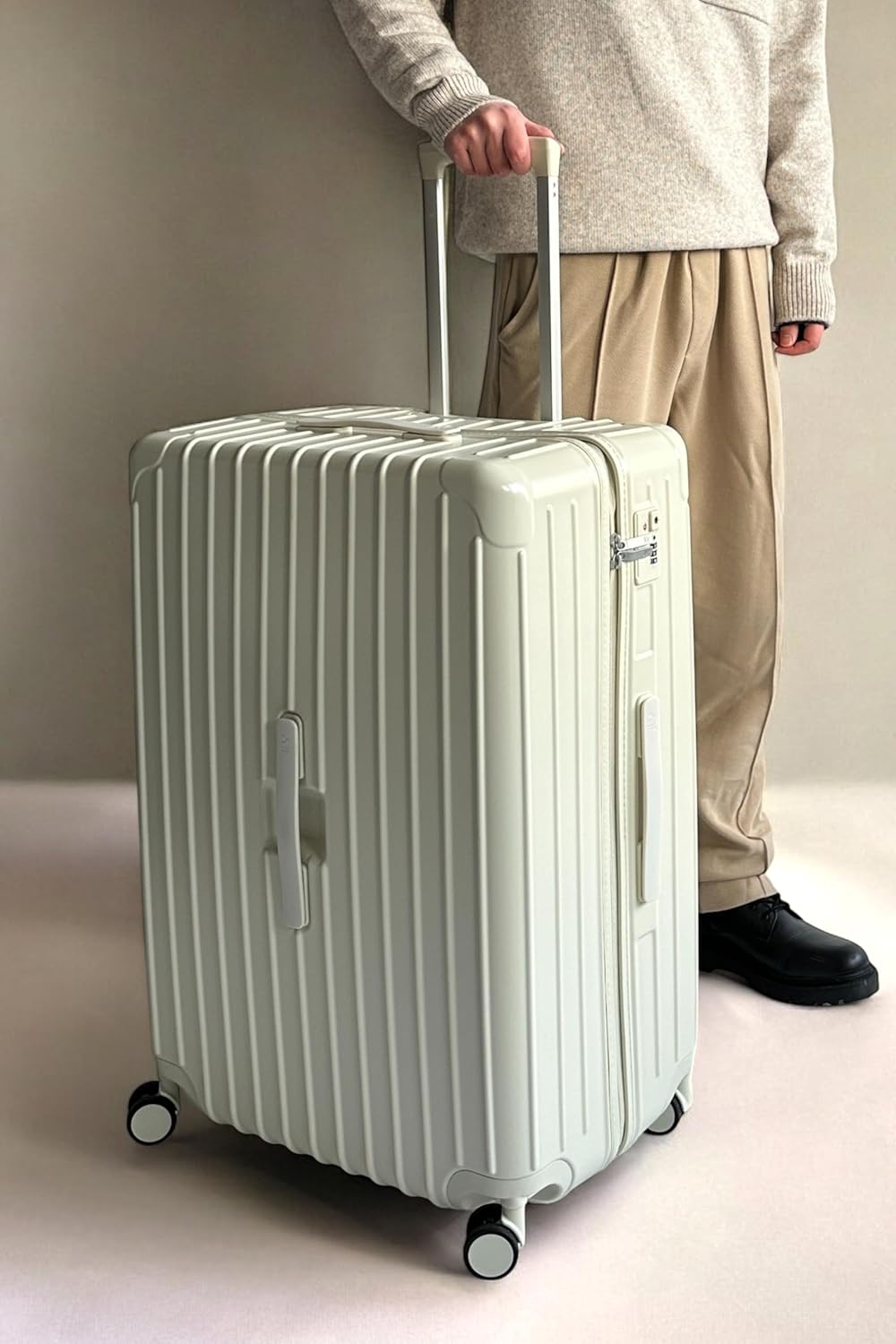 Detalle de JLY Lightweight 3-Piece Luggage Set with TSA Lock and Built-In Cupholder (Ivory White, L 75.5cm)
