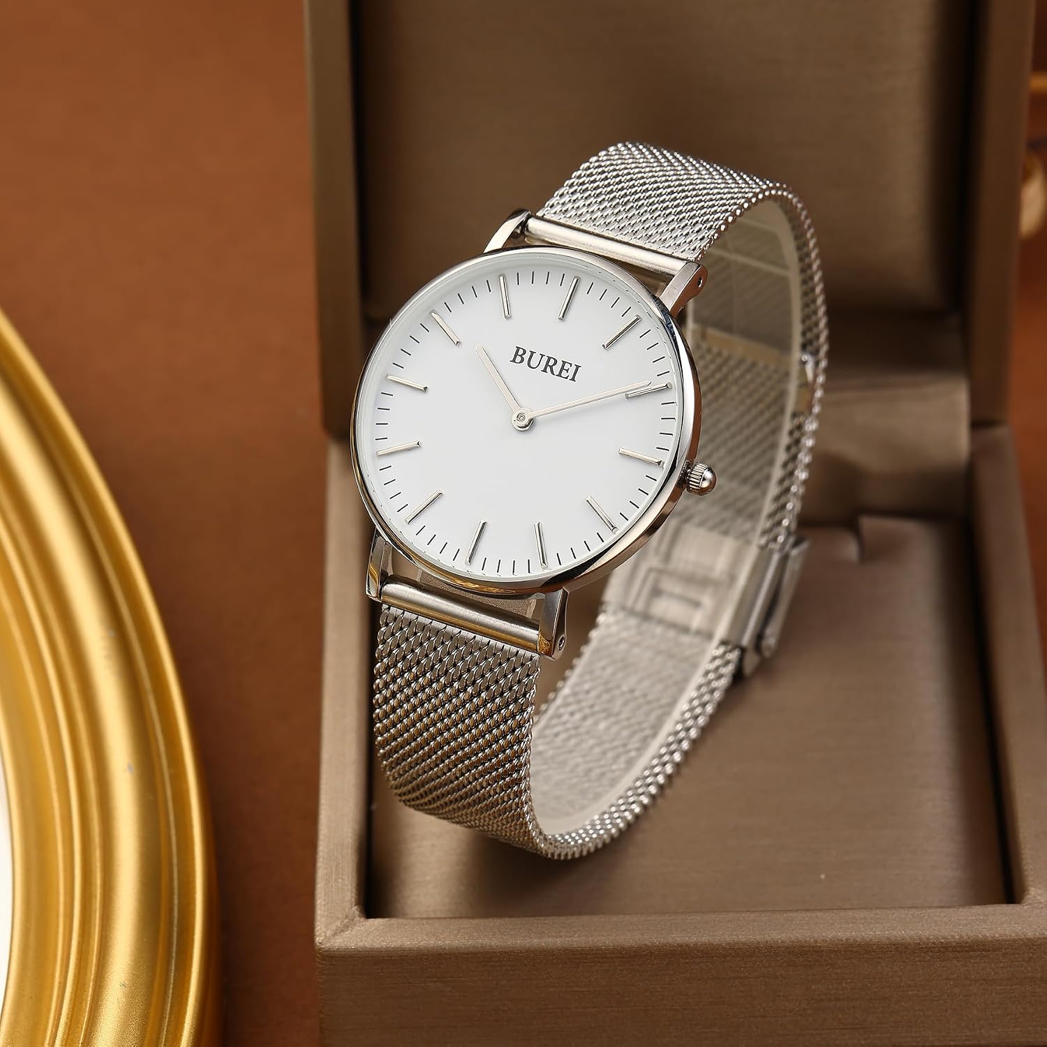 Detalle de BUREI orologio ultra sottile Demen minimalista analogico al quarzo giapponese, bianco e oro con bracciale in maglia d’acciaio inox