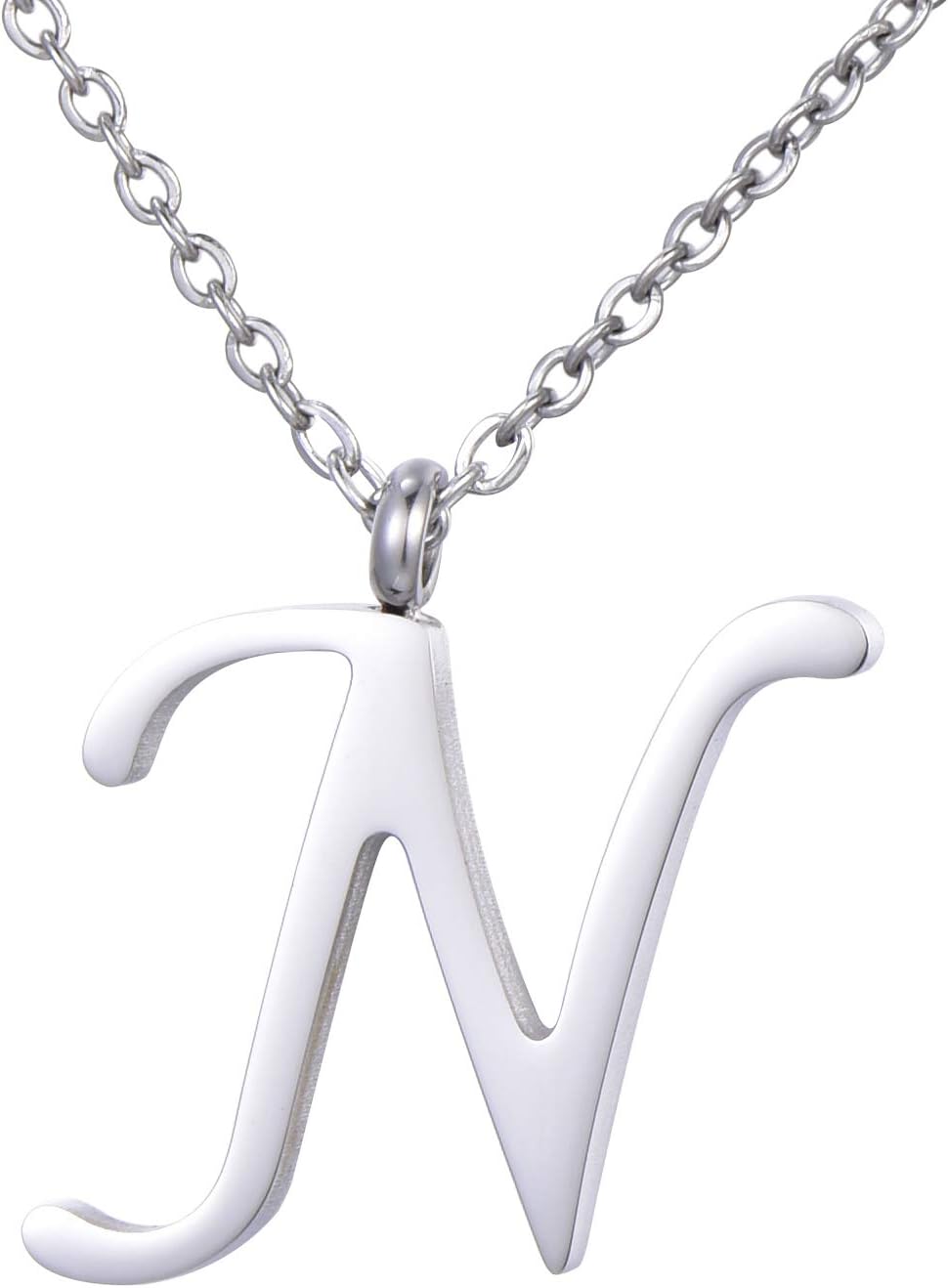 Detalle de Morella Collar con Colgante Letras en Plata y Acero
