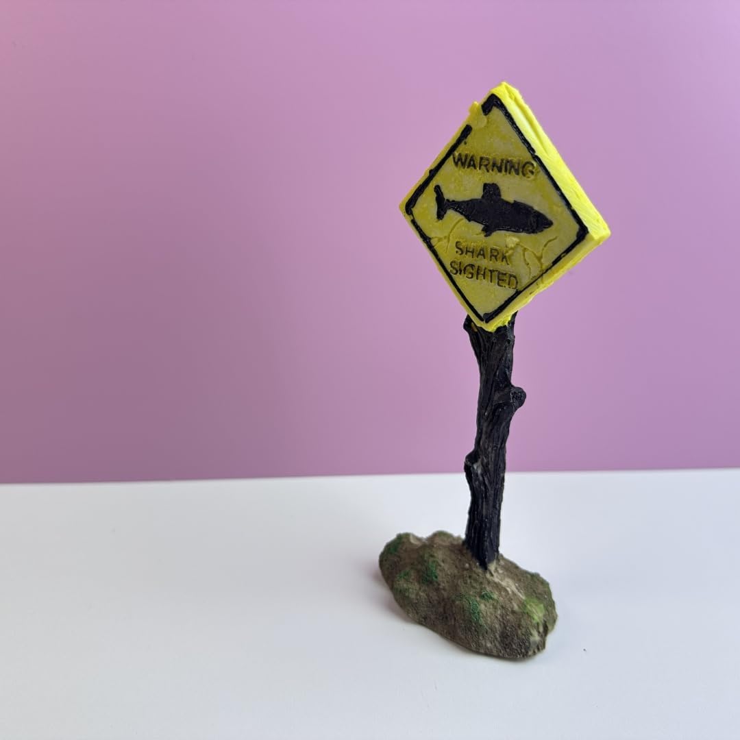 Thumbnail 1 de Cadzyre Harz Dekoration – Aquarium Warnschild mit Hai-Design für Beta-Aquarien (Gelber Hai, Klein)