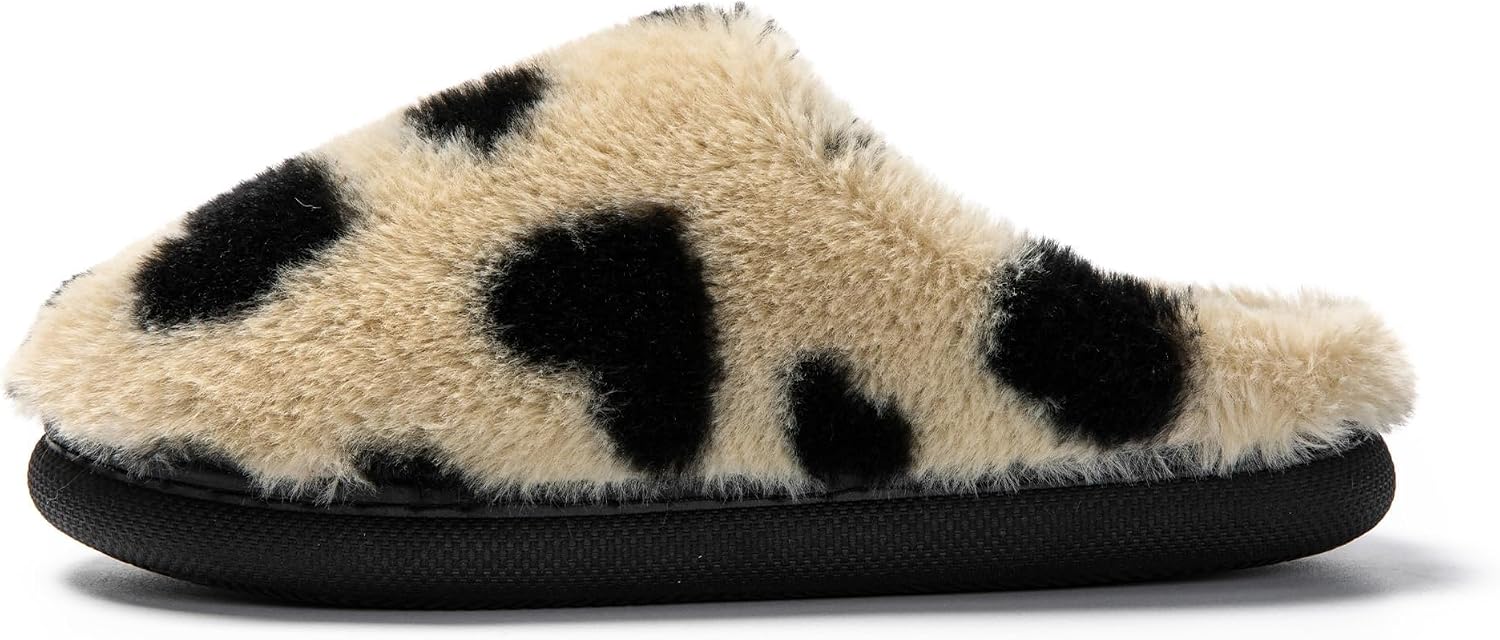 Detalle 2 de JOMIX pantoffels voor dames met hartmotief, pluche bovenwerk en antislip