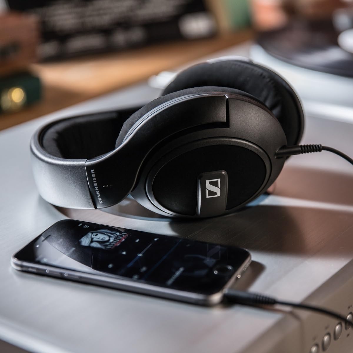 Thumbnail 3 de Sennheiser HD 569 Closed-Back Wired Over-Ear Headphones with Two Cables