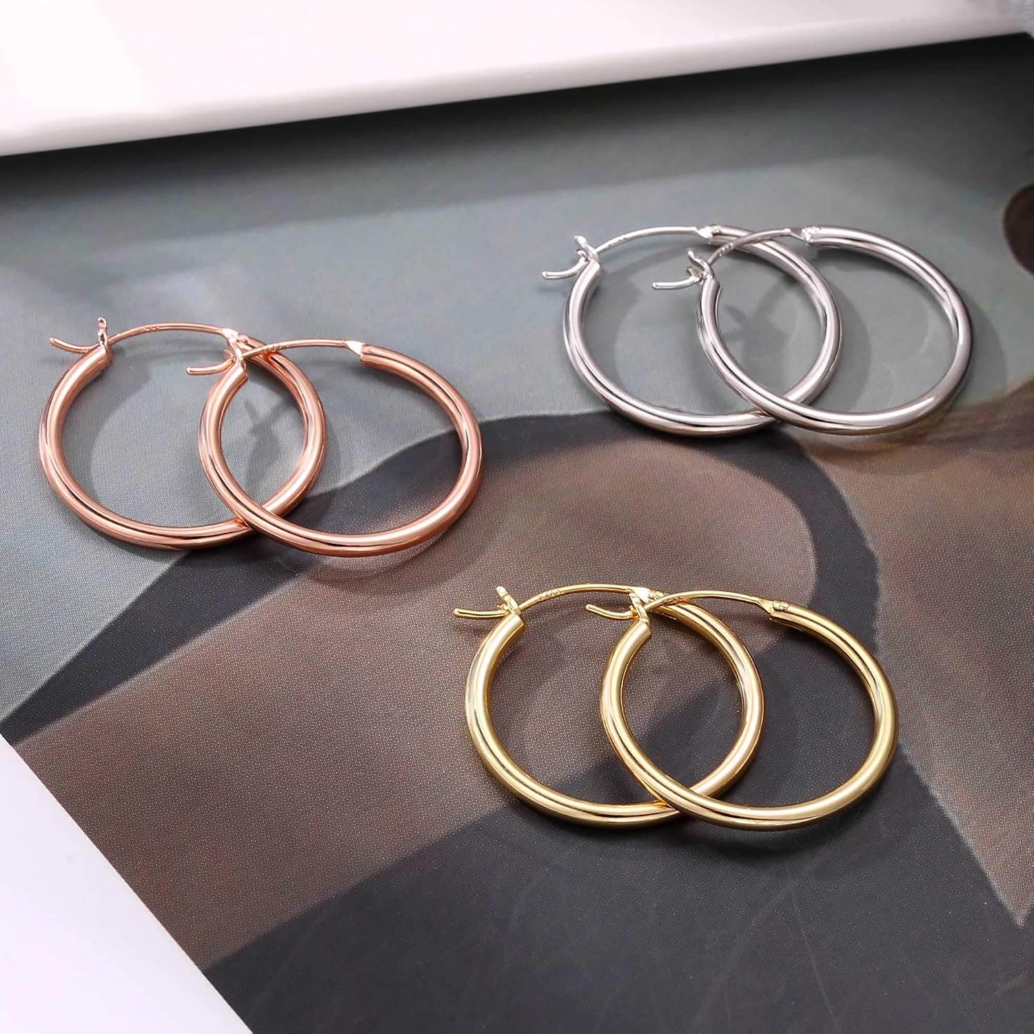 Thumbnail 6 de M MOOHAM Gold Plated Hoop Earrings for Women – Hypoallergenic 14K Gold Plated Hoops, 25mm, 2mm Thick