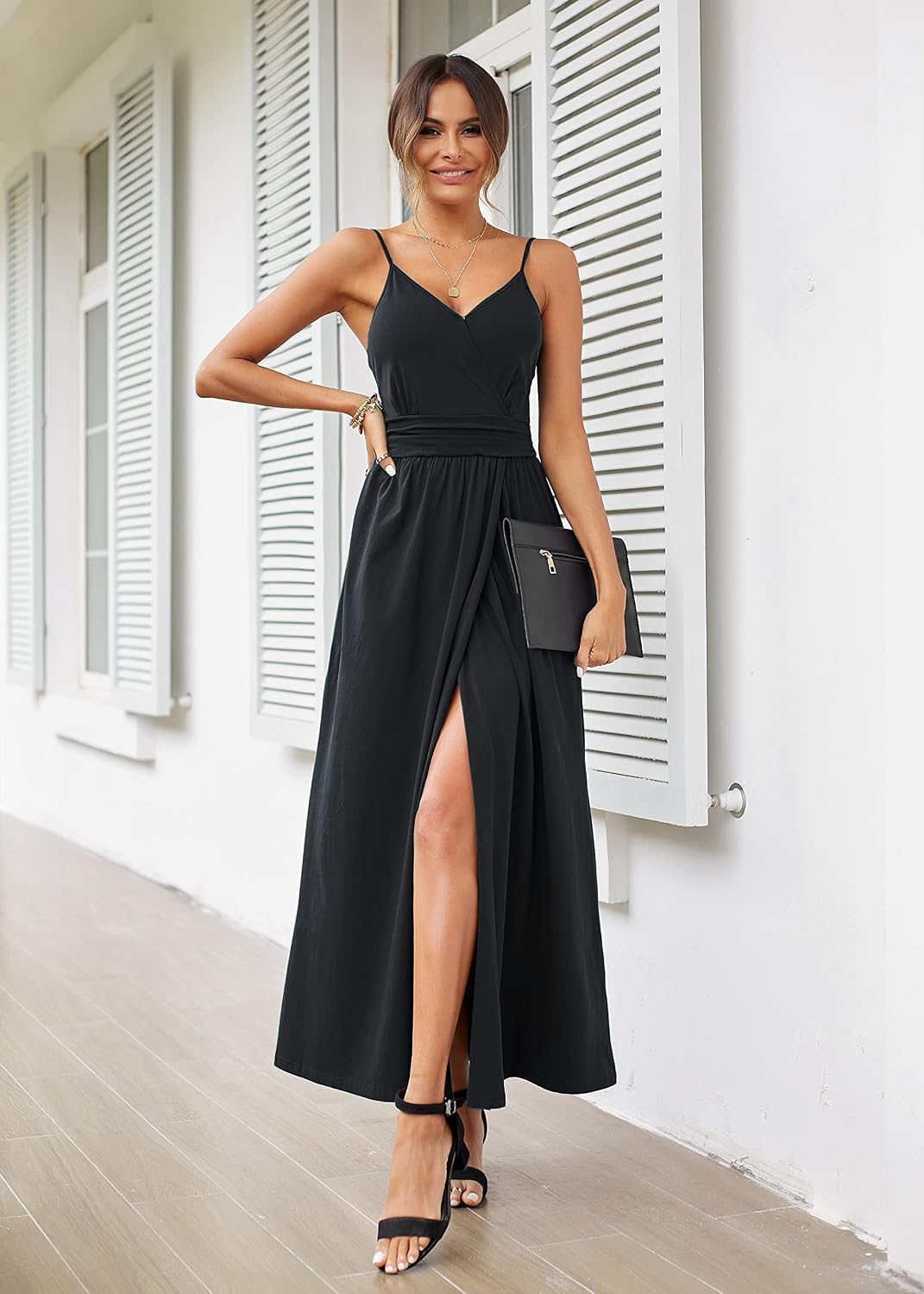 Detalle 2 de Sommerkleid Damen mit V-Ausschnitt und Schlitz
