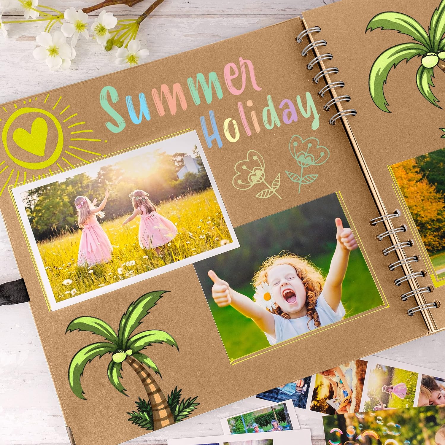 Detalle 1 de Bstorify Large Scrapbook (28 x 28 cm) – 40 Sheets Kraft Paper Memory Book with Ribbon Closure