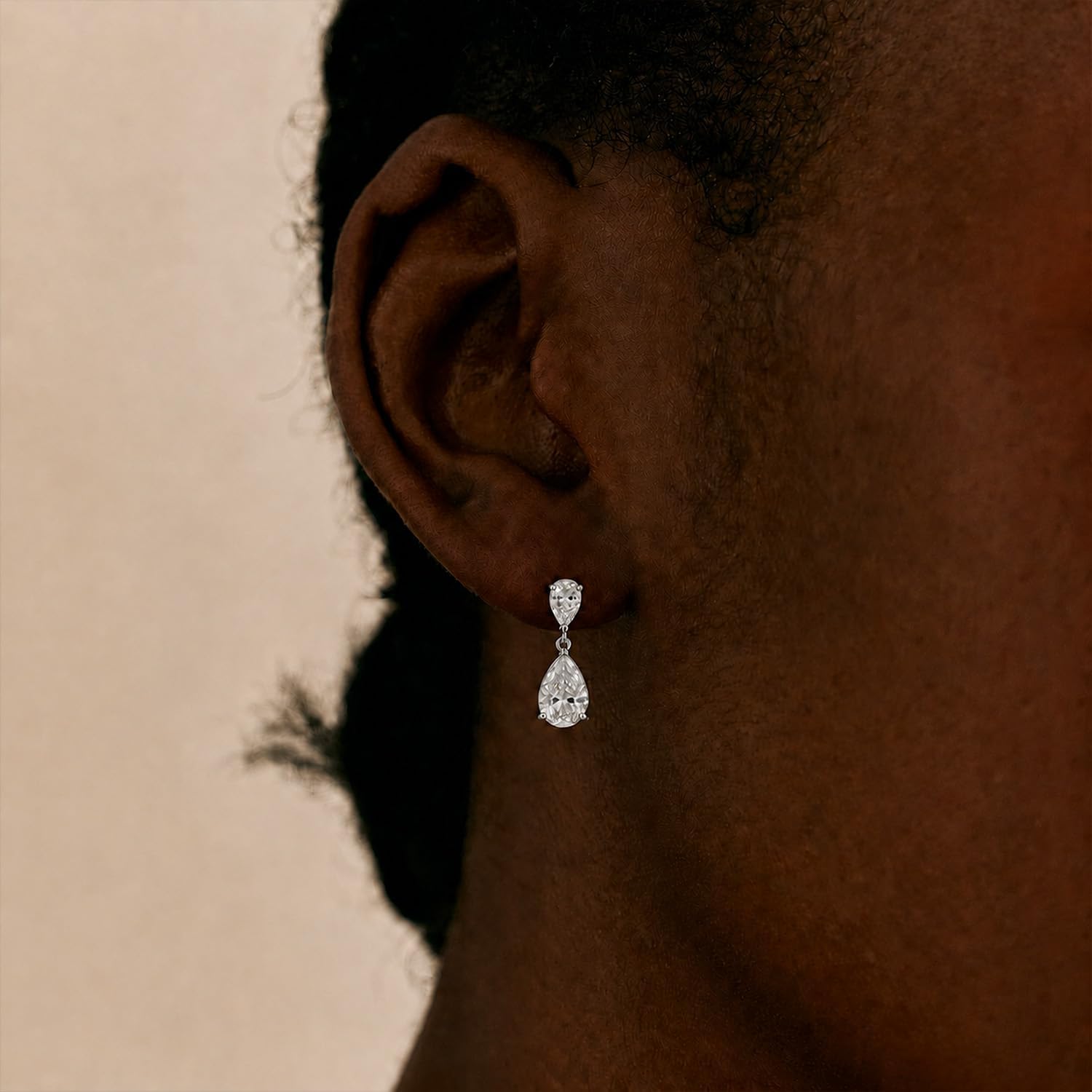 Detalle 2 de Dangle Earrings with 14K Gold Plating