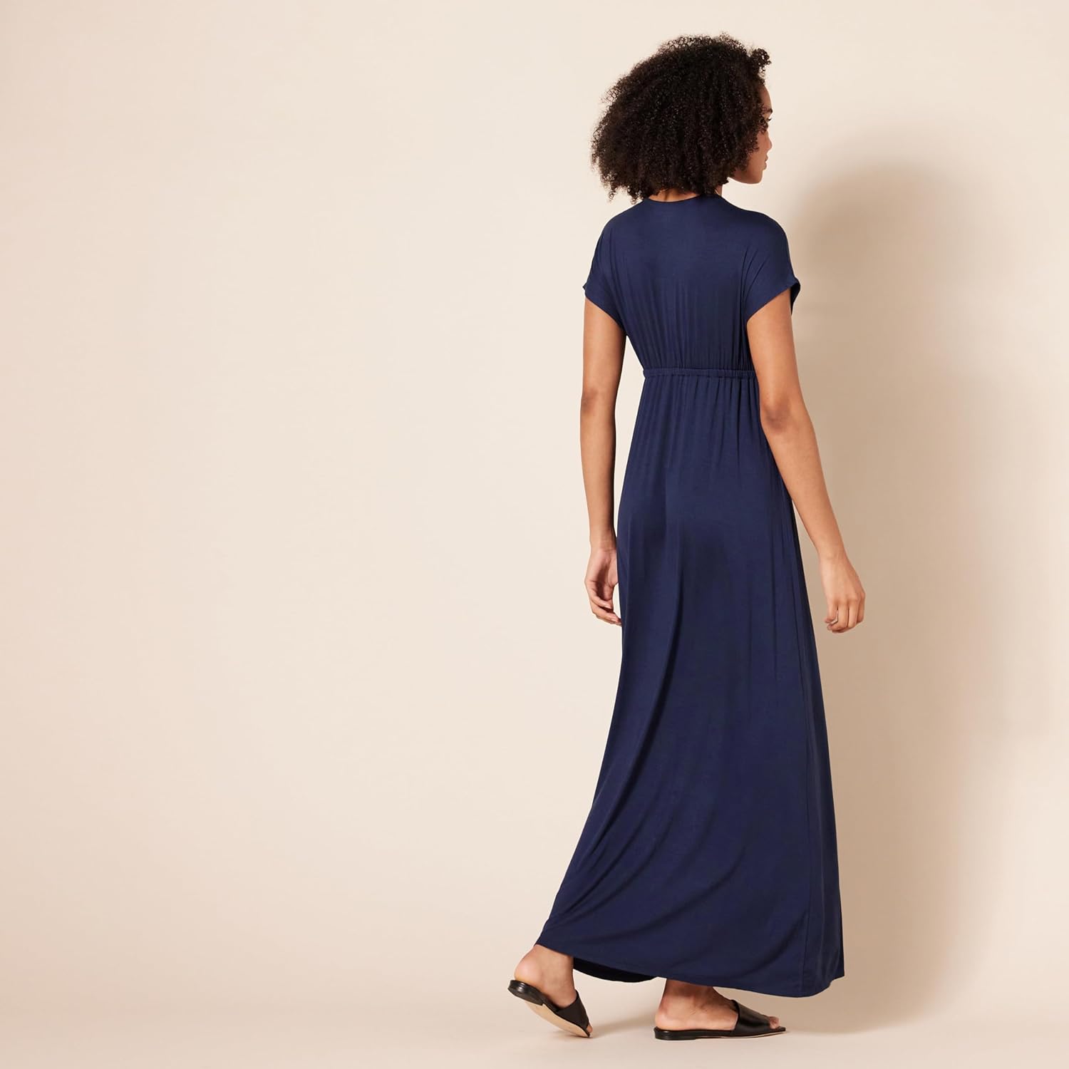 Thumbnail 2 de Amazon Essentials tailliertes Maxikleid für Damen in Marineblau (XXL)