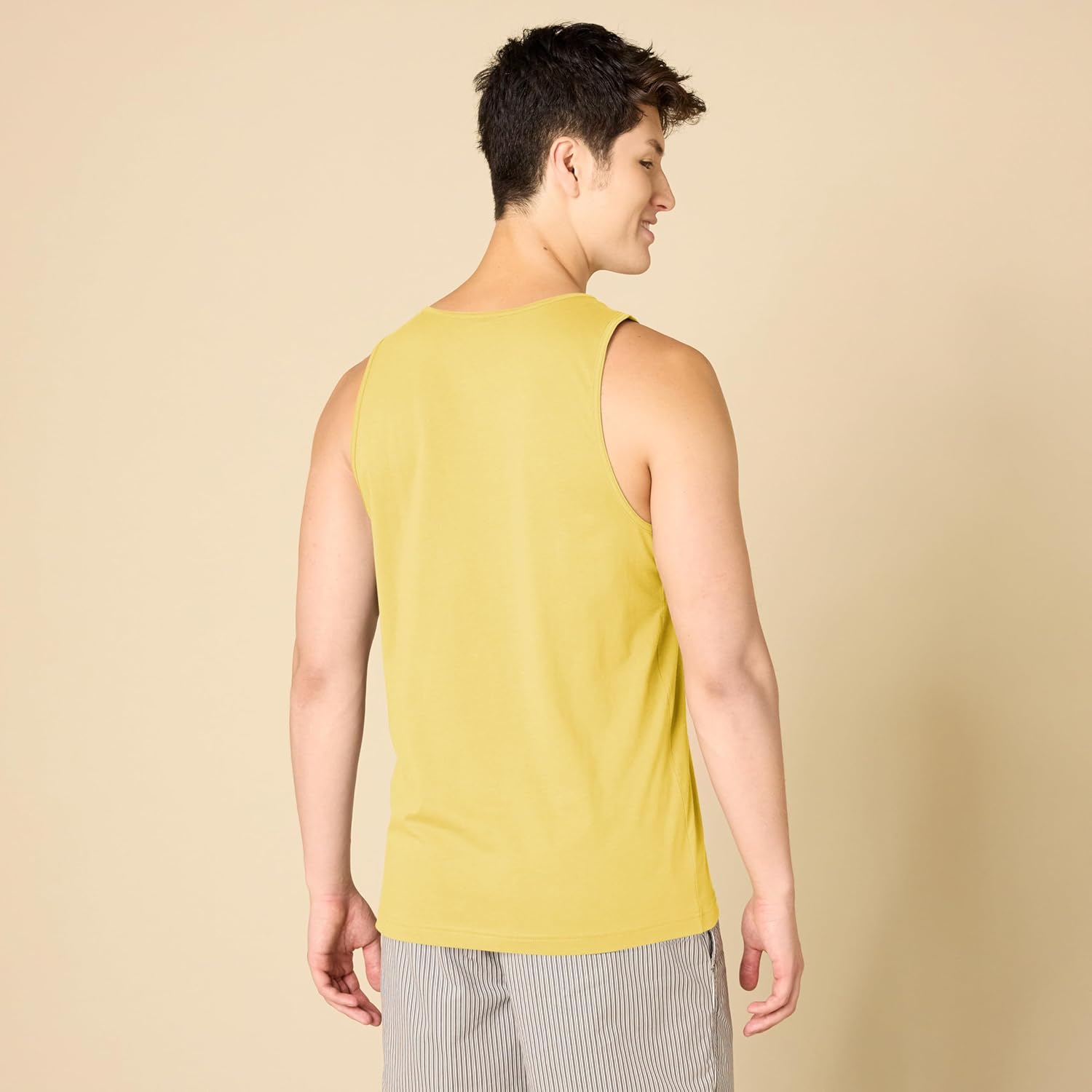 Thumbnail 1 de Amazon Essentials Herren Tanktop (normale Passform) – ärmelloses Basic für warme Tage