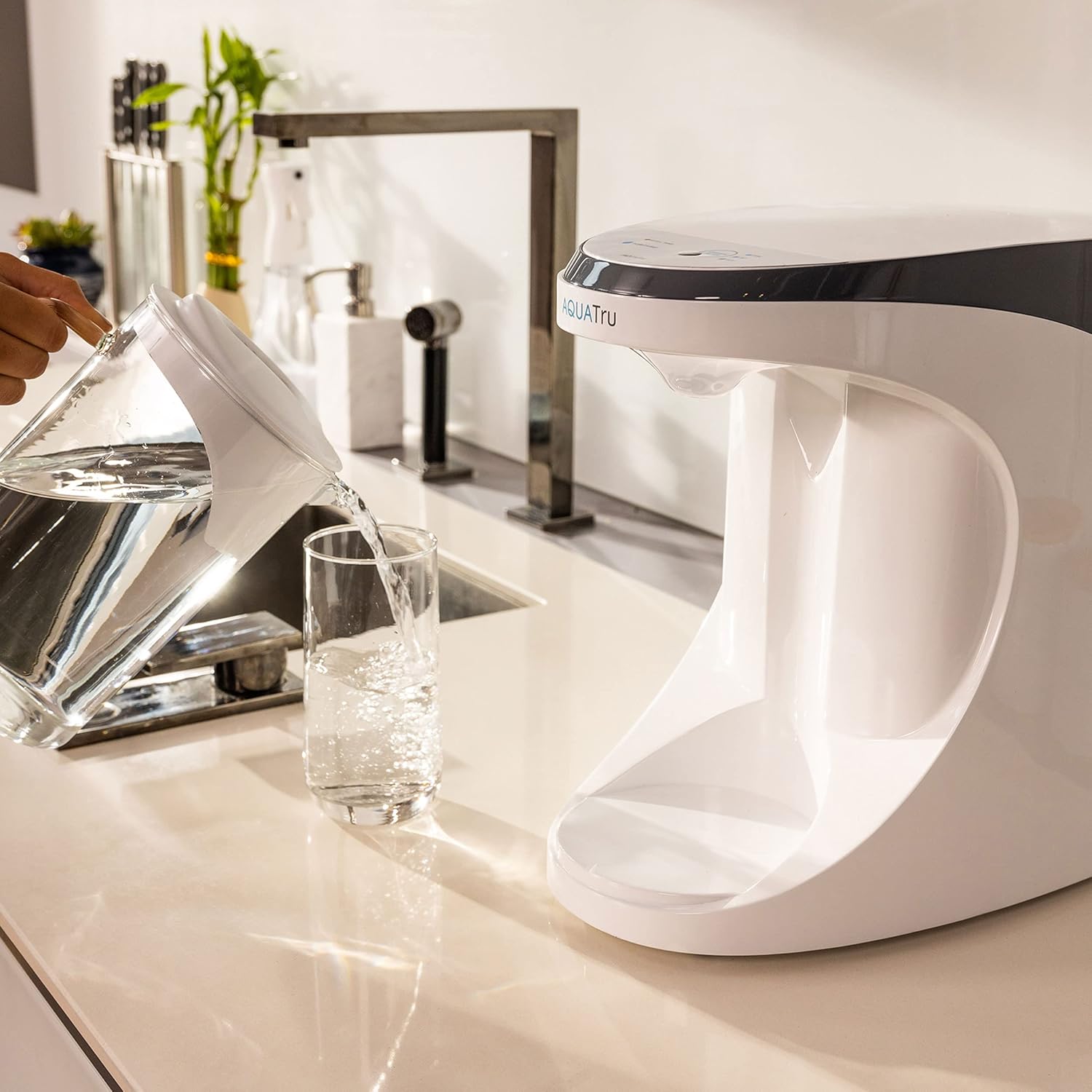 Detalle 2 de AQUA TRU AquaTru Carafe RO System 4-Stage