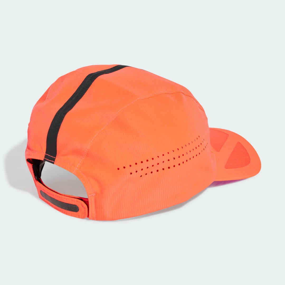 Detalle 2 de Gorra Runningxadizero Lightweight CLIMACOOL de Adidas: protección ligera para tus carreras