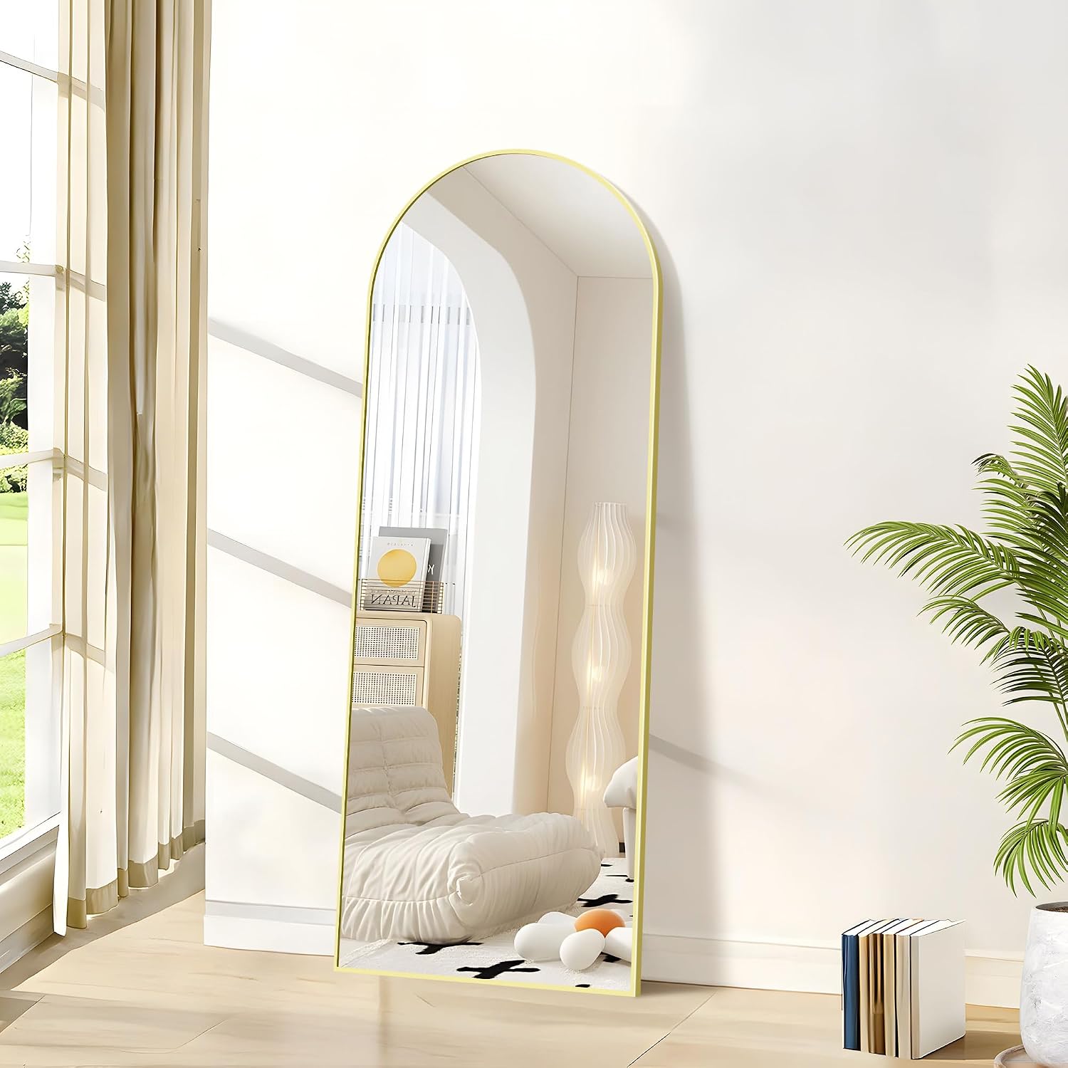 Detalle de KOCUUY Arched Full-Length Mirror, 144.8 x 50.8 cm, Gold Aluminum Frame