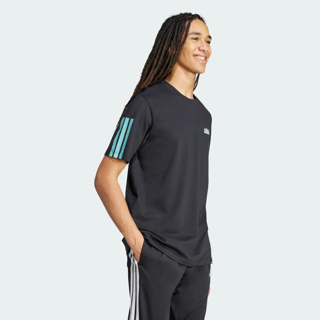 Detalle de adidas Camiseta Color Script Graphic