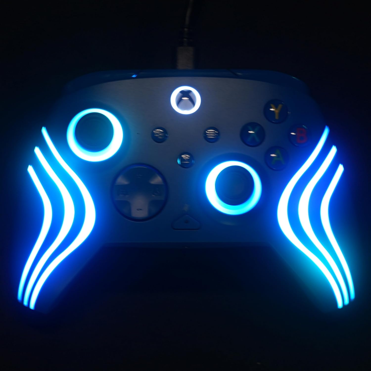 Detalle de TURTLE BEACH Afterglow Wave ブルー 有線RGBコントローラー、3段階トリガー・背面ボタン搭載