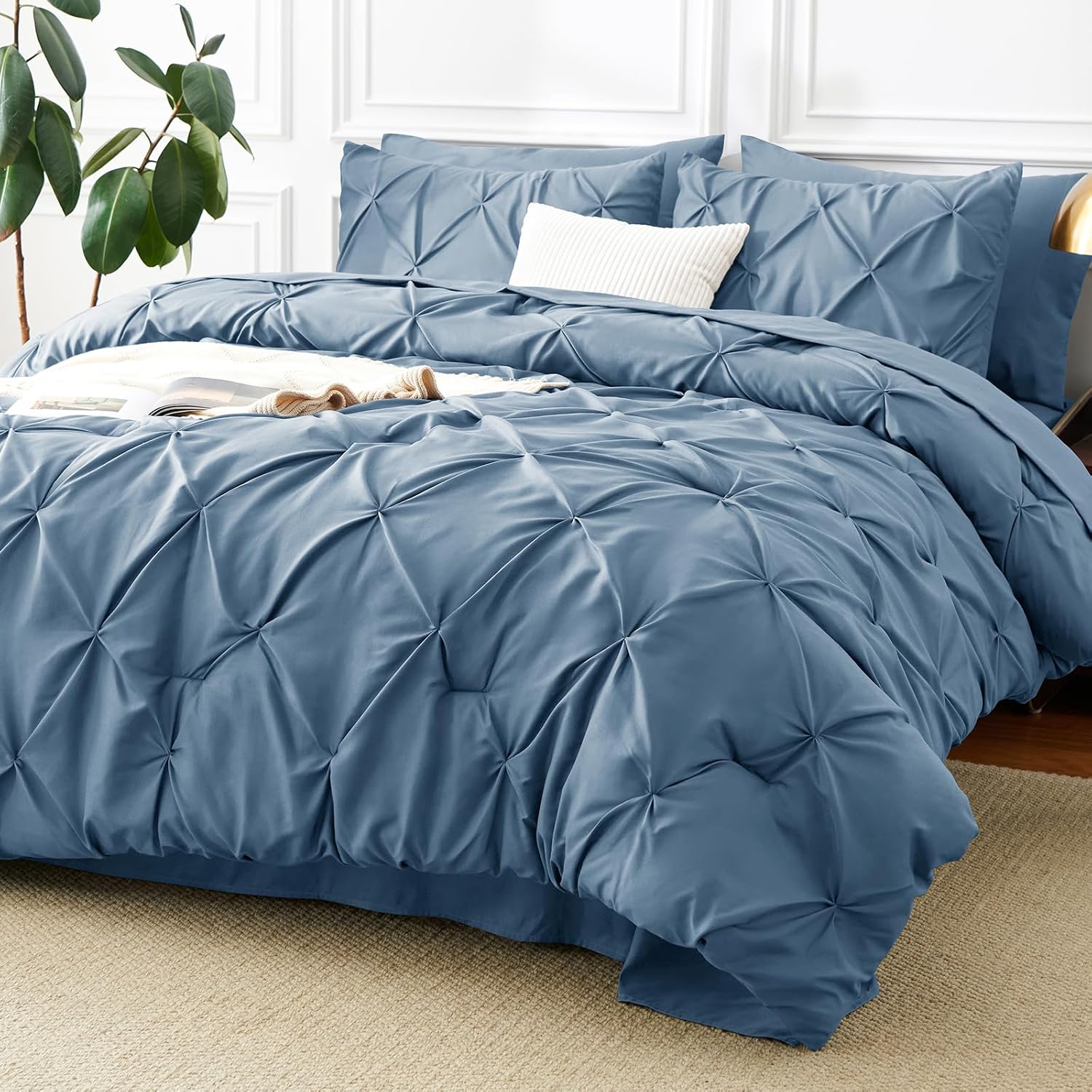 Detalle de CozyLux CLUS24G20L8FU Full Comforter Set, 7-Piece Dusty Blue Pintuck Bedding