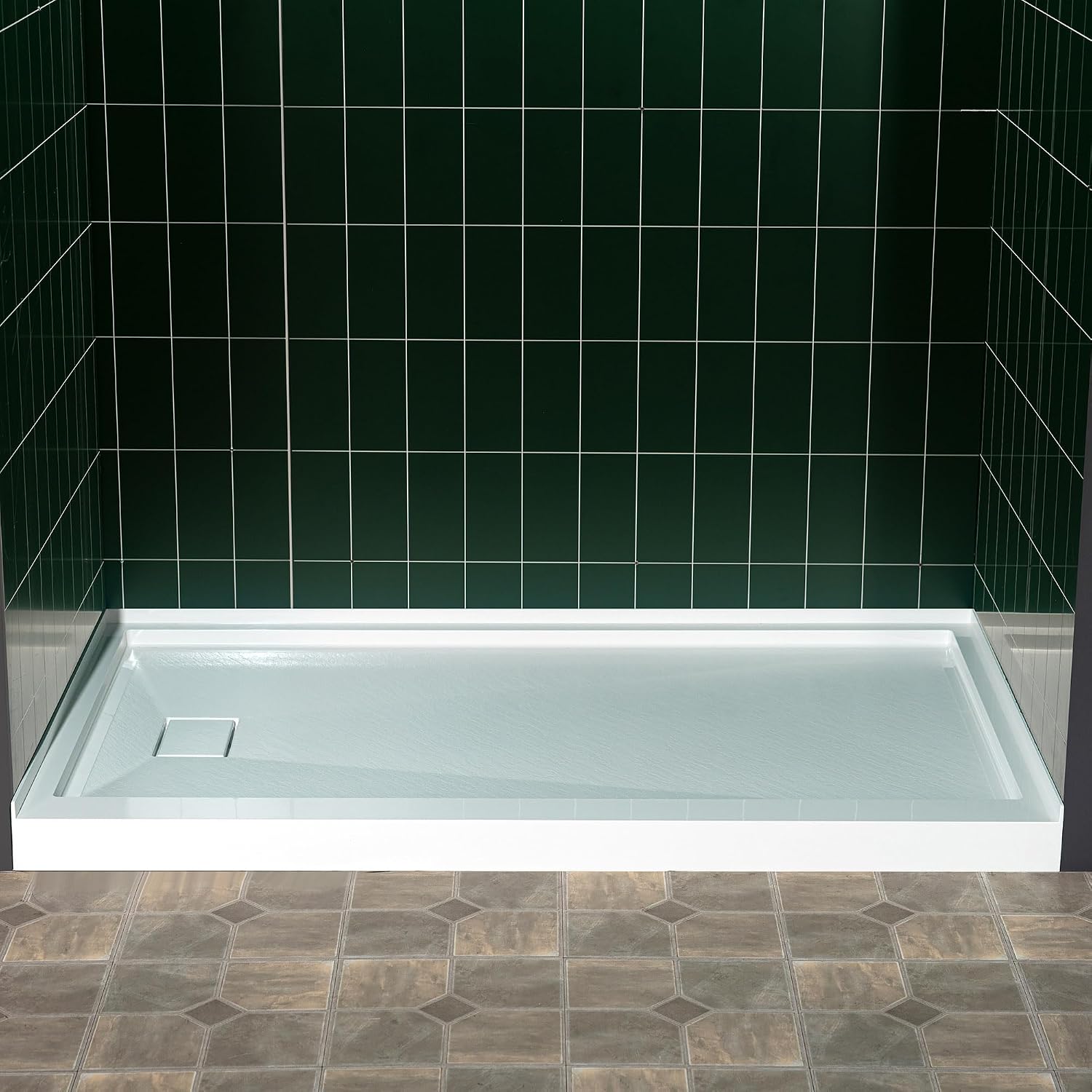 Detalle de WOODBRIDGE Shower Base 60" x 30