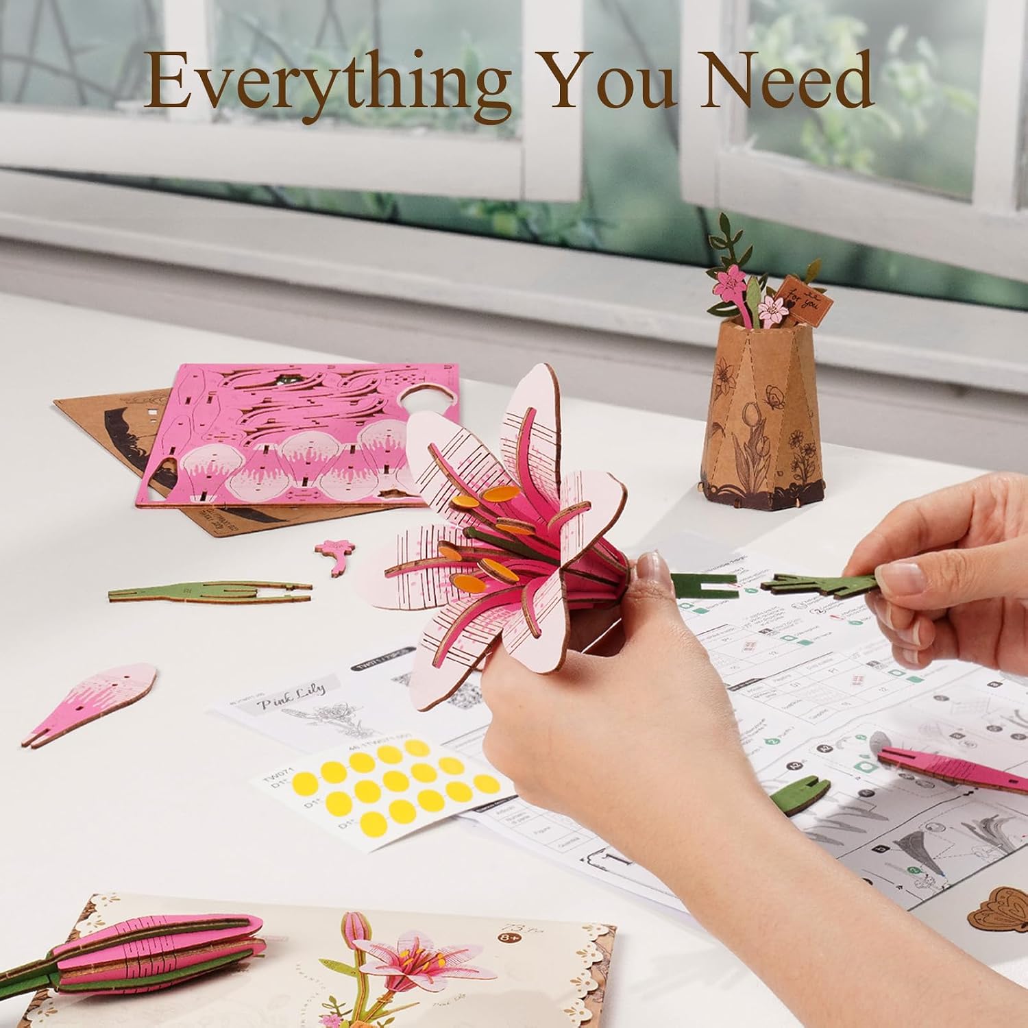 Detalle 2 de ROWOOD 3D Wooden Flower Puzzle DIY kit (artificial flower model to assemble) for home décor & Valentine gifting