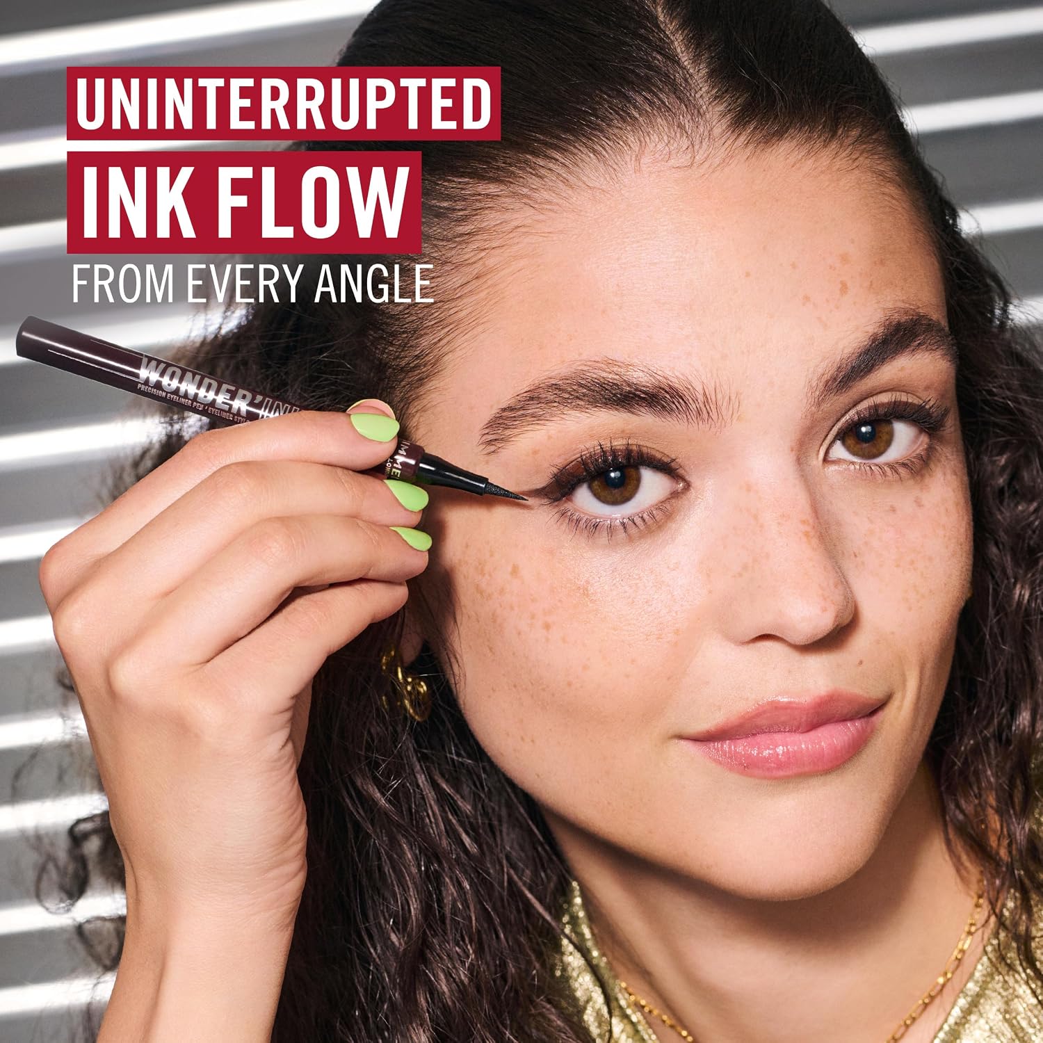 Detalle 2 de Rimmel Wonder Ink Eyeliner 02 Spiced Chestnut