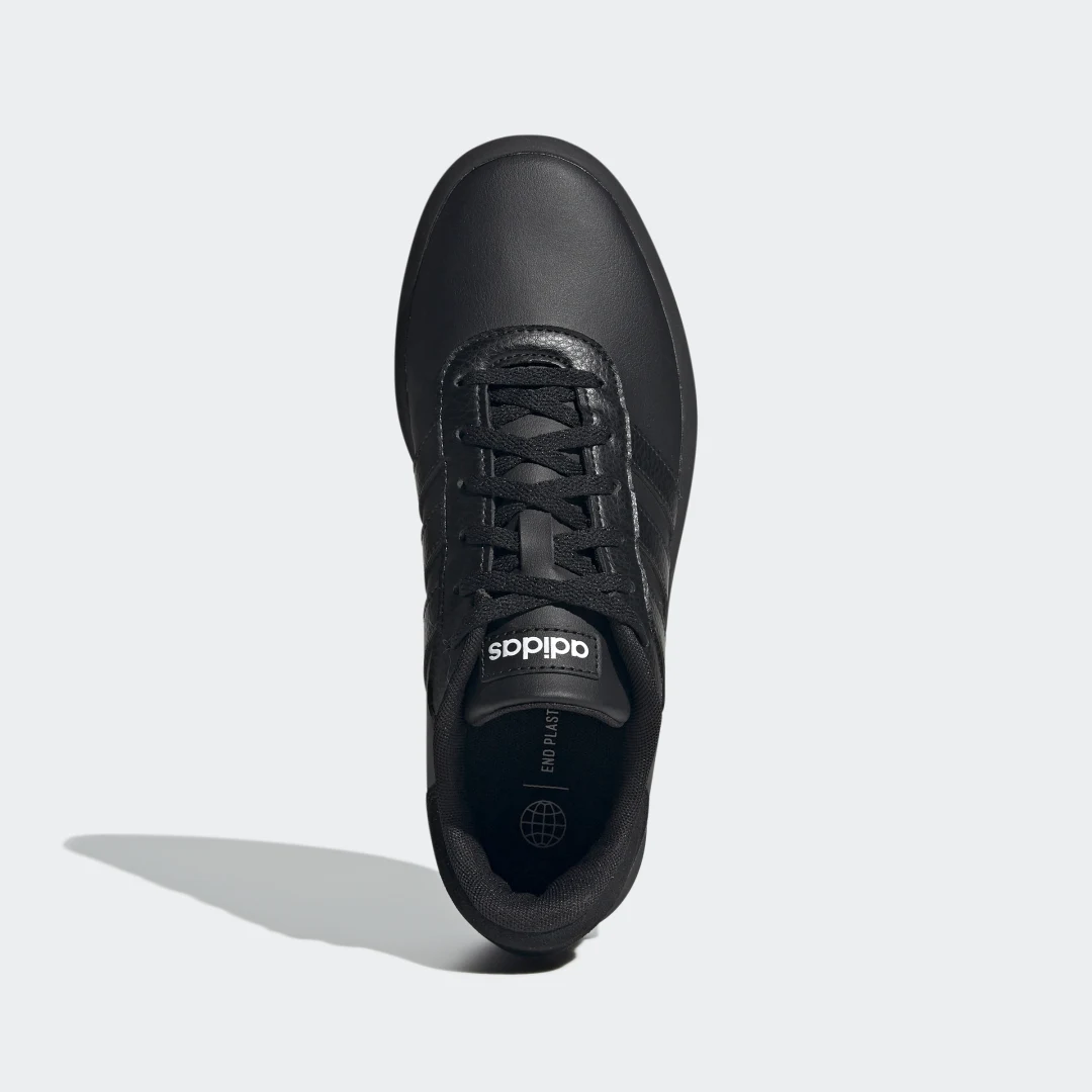 Detalle 2 de Zapatilla Court Platform de Adidas: equilibrio entre estilo y comodidad en negro