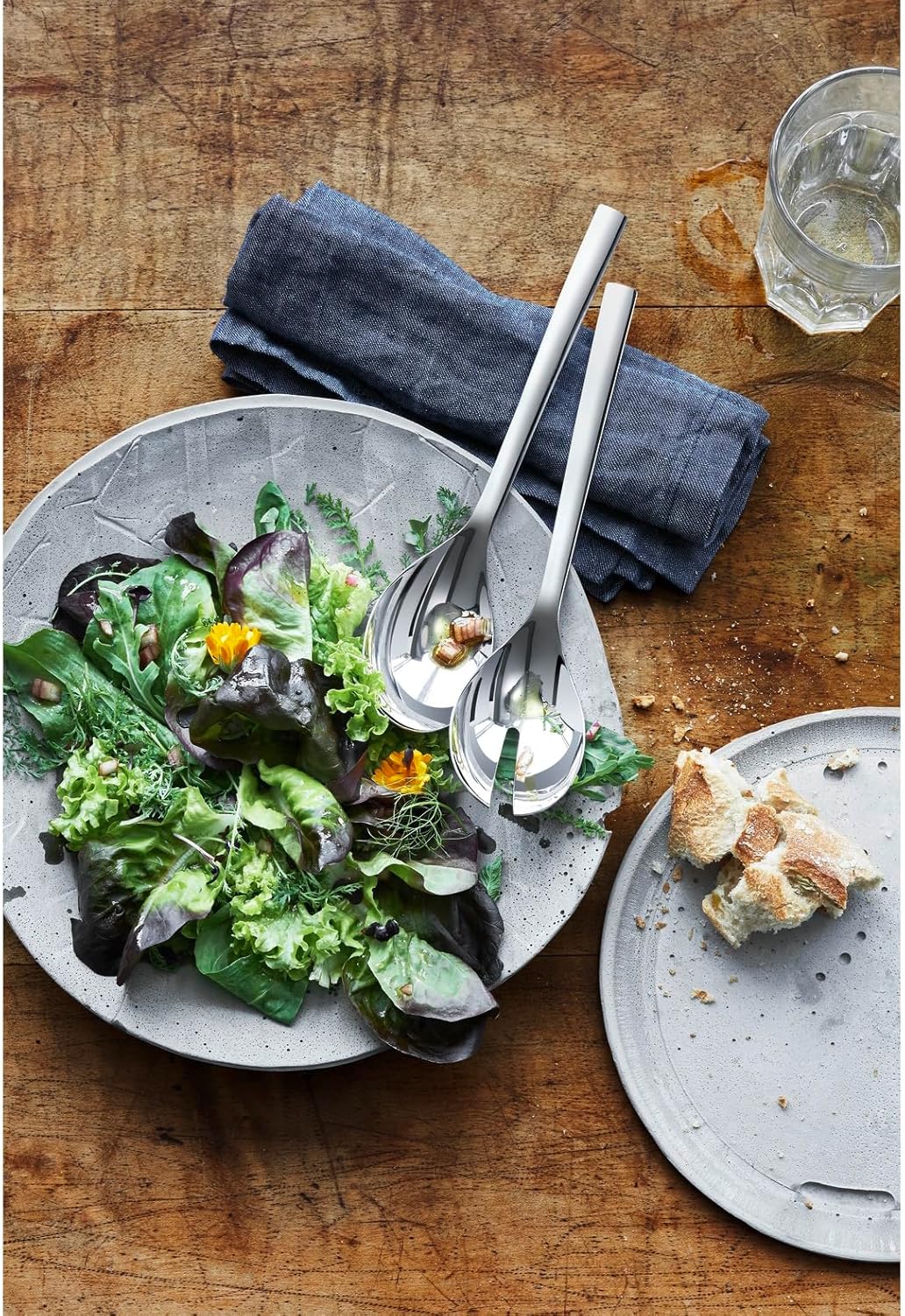Detalle 2 de WMF Nuova Salatbesteck 25 cm Cromargan