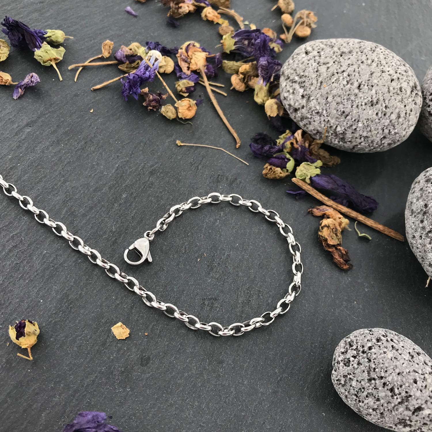 Detalle de Morella Collier pour Femme 70 cm en Acier Inoxydable avec Coins Pendentifs de 33 mm dans une Pochette en Velours Noir