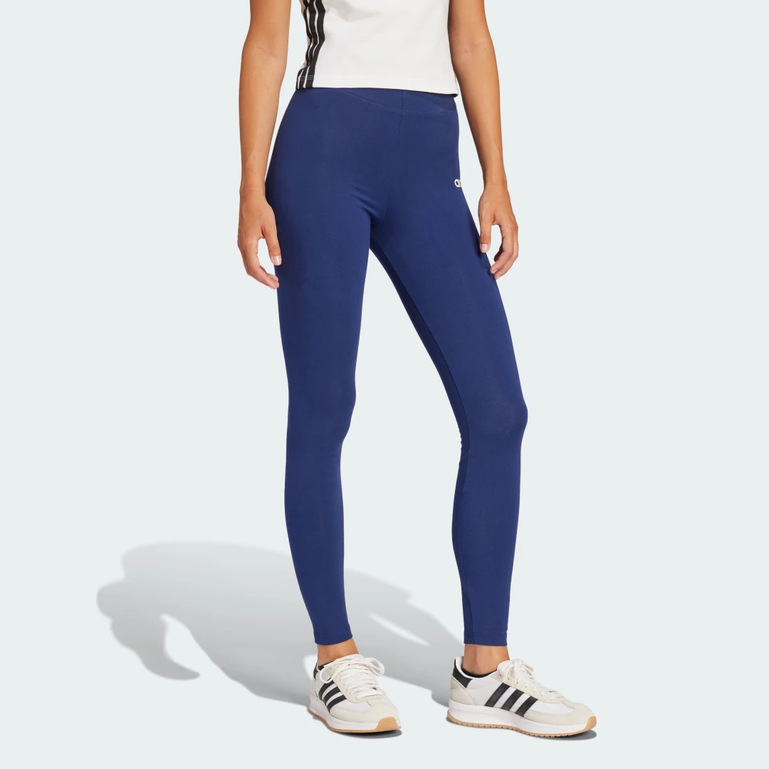 Detalle de Mallas Essentials Linear Cotton de Adidas: comodidad en color azul para el día a día