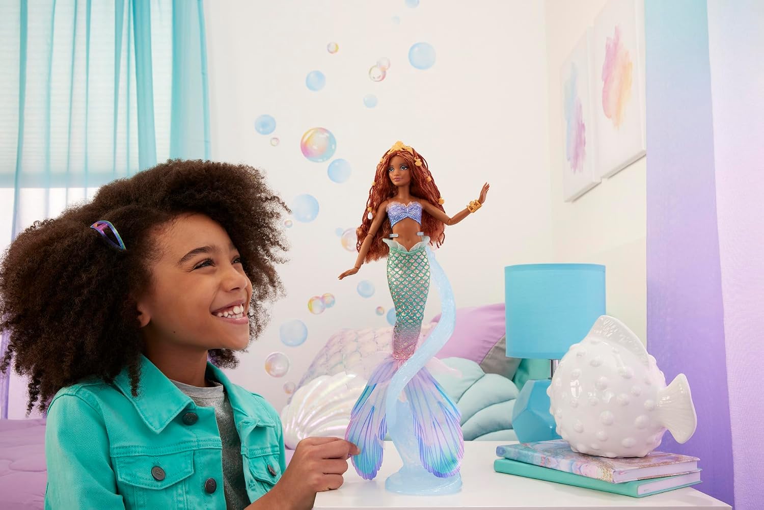 Detalle 2 de Mattel Disney Arielle Deluxe-Meerjungfrauenpuppe 3+