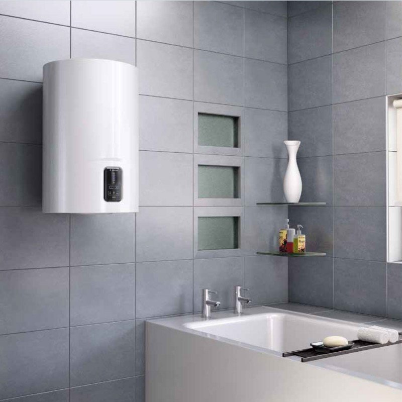 Detalle 1 de Ariston Lydos Eco Termo Eléctrico Vertical 100L B: rendimiento y eficiencia para el agua caliente