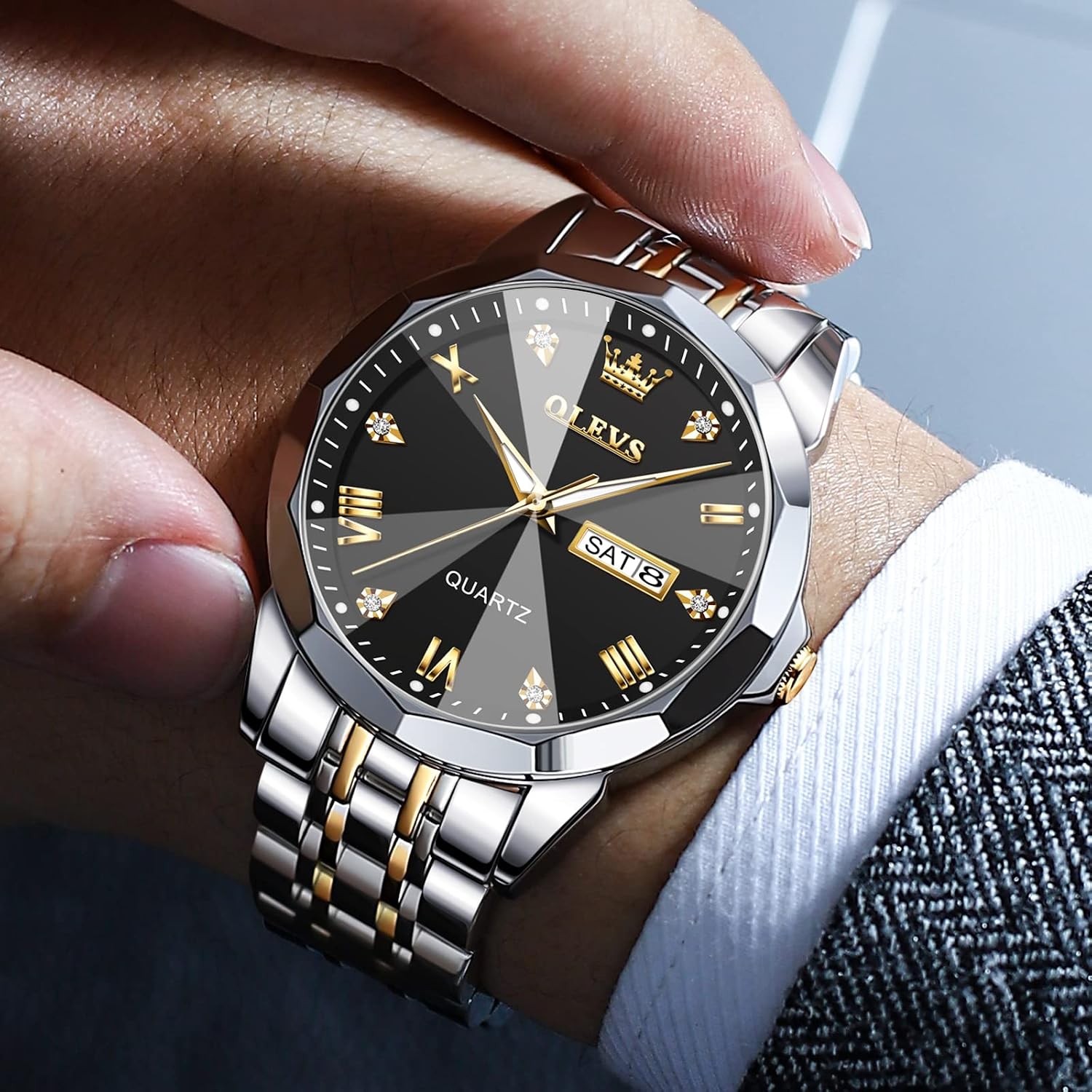 Detalle 2 de OLEVS Herrenuhr Gold Silber 30 m