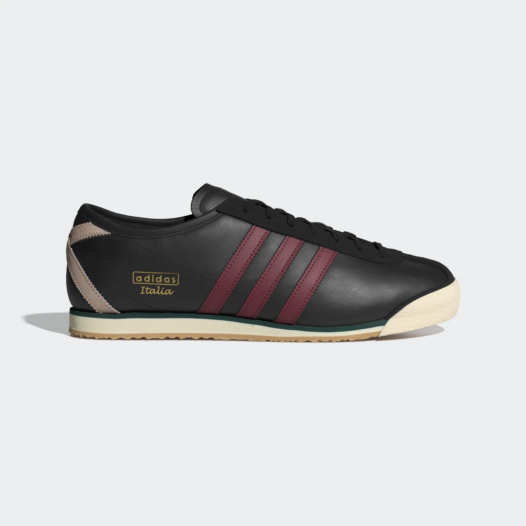 Detalle de Zapatilla Italia 70s de Adidas: versatilidad retro en color negro
