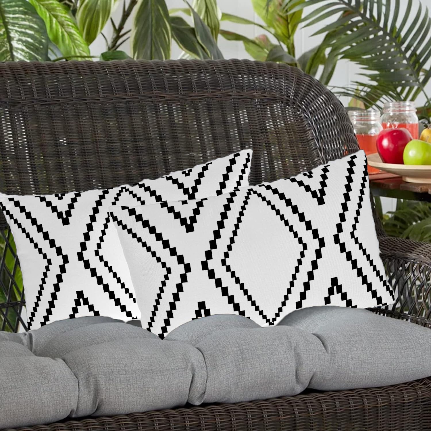 Detalle 1 de Yaofavo Outdoor Pillow Covers, 12x20 Inches