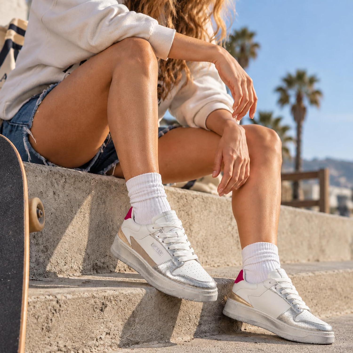 Detalle de JOMIX damessneakers met veters voor wandelen, casual gebruik en fitness
