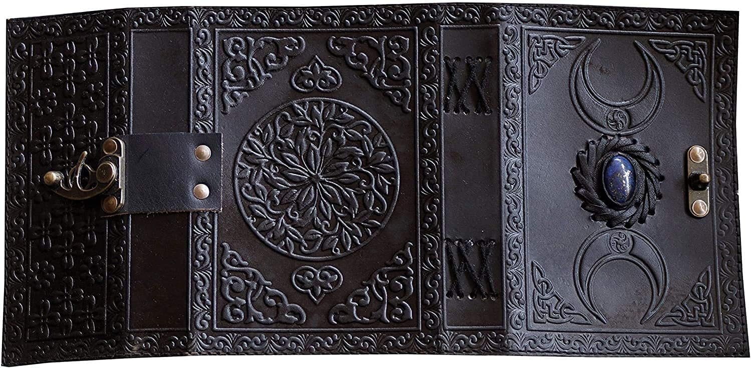 Detalle 2 de ALCRAFT vintage leren dagboek met lapis lazuli, drievoudige maan en 200 pagina's