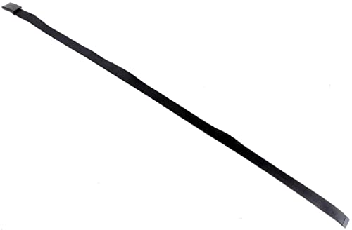 Detalle 2 de Levi's Tonal Batwing Web Belt para hombre - Negro (Regular Black), una opción versátil y sobria