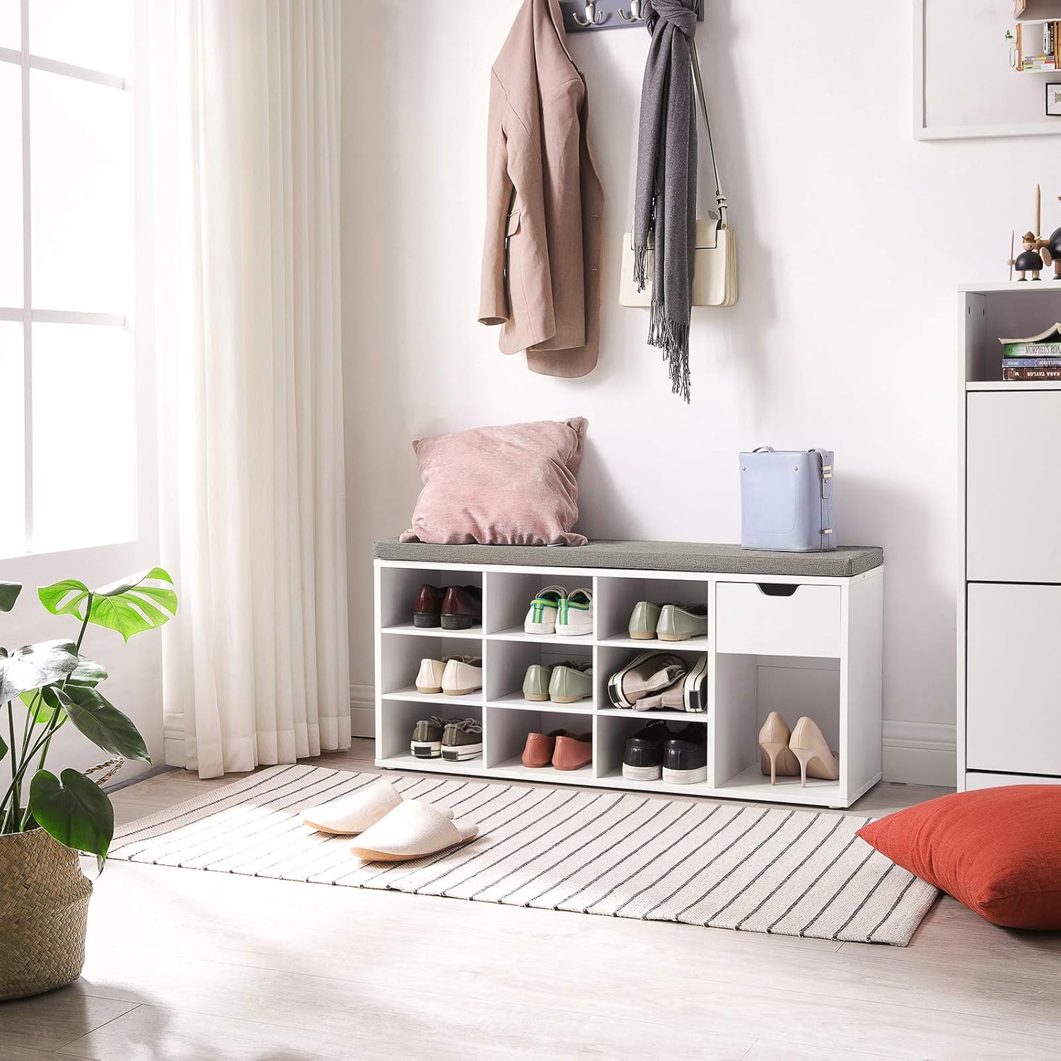 Detalle de VASAGLE Schuhbank LHS24WT – Gepolsterte Sitzbank mit Schublade und offenen Fächern, 104 cm