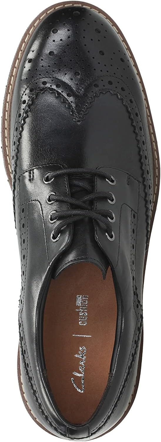 Detalle de Clarks Batcombe Wing Herren Derby – Glattleder, komfortabel und verantwortungsvoll gefertigt