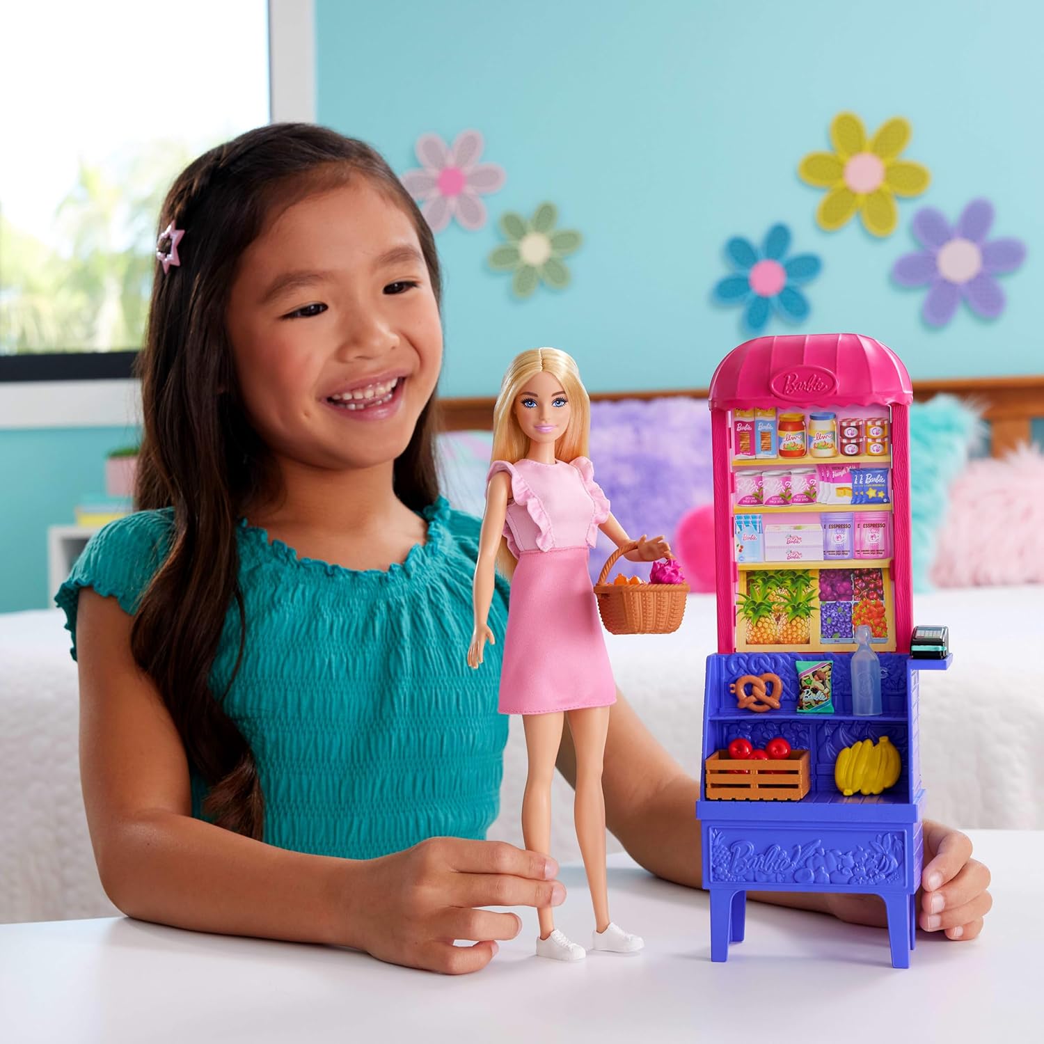 Thumbnail 1 de Barbie und Teresa Rezept für Freundschaft: Malibu auf dem Markt Spielset mit 11 Zubehörteilen