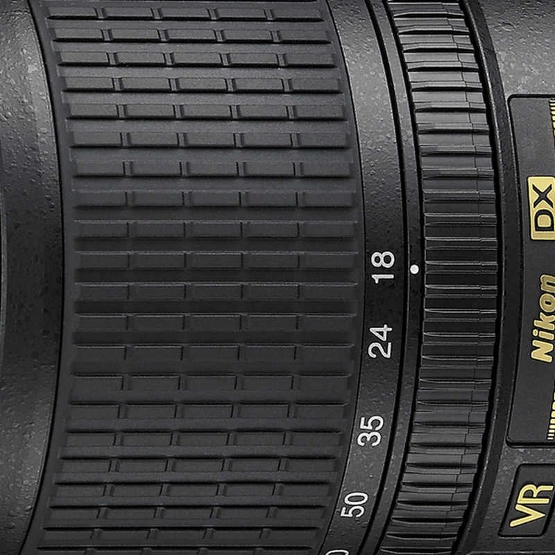 Detalle de Nikon AF-S DX NIKKOR 18-105mm f/3.5-5.6G ED VR: versatilidad y estabilización para DX