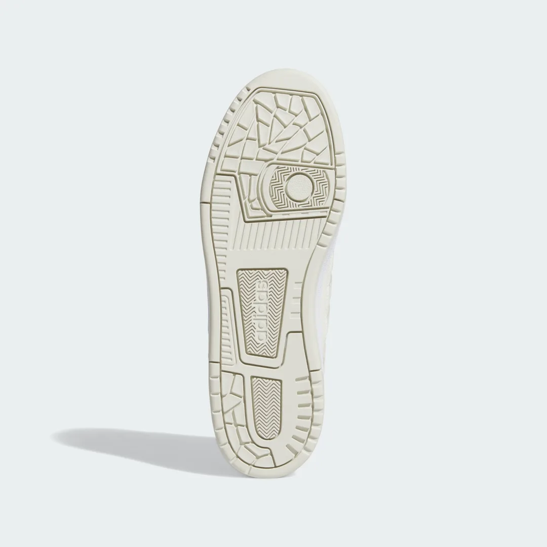 Detalle de Adidas Zapatilla Rapid Court Low — estilo court moderno para uso diario